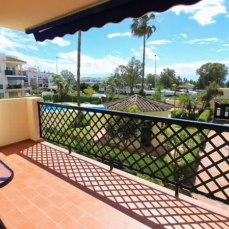 Piso A 10 Minutos Andando De Puerto Banus. Apartment Marbella