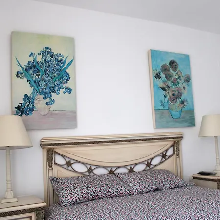 Piso A 10 Minutos Andando De Puerto Banus. Apartment Marbella