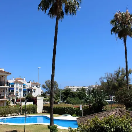 Piso A 10 Minutos Andando De Puerto Banús. * Marbella