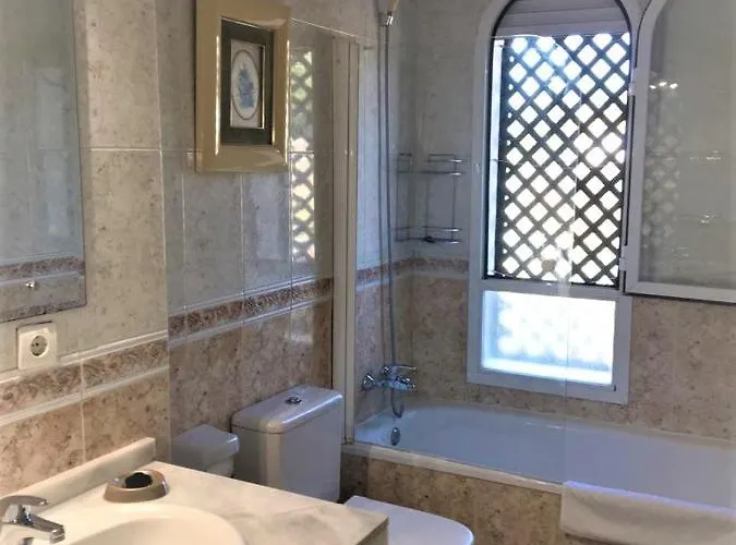 Piso Cerca De Puerto Banus アパート *