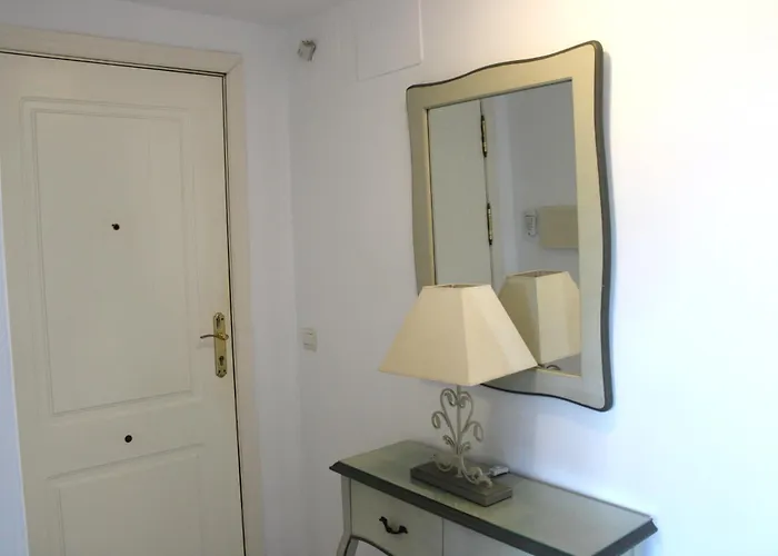 Piso Cerca De Puerto Banus * マルベーリャ