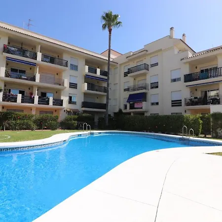 Piso Cerca De Puerto Banus Апартаменты *