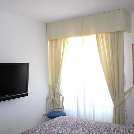 Piso Cerca De Puerto Banus Apartment