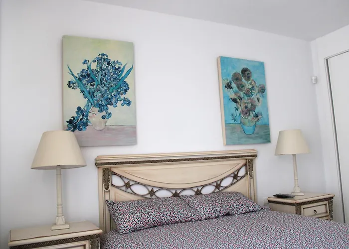 Piso A 10 Minutos Andando De Puerto Banús. Apartamento Marbella